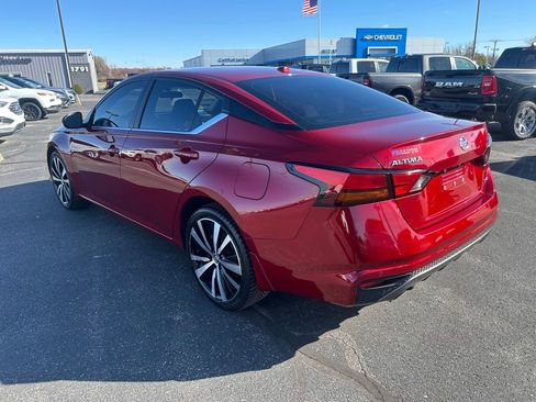 Used 2020 Nissan Altima 2.5 SR w/ Premium Package image 4