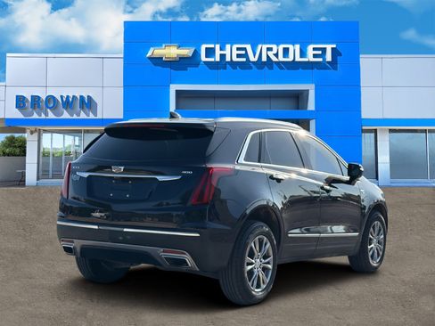 Used 2021 Cadillac XT5 Premium Luxury FWD image 3