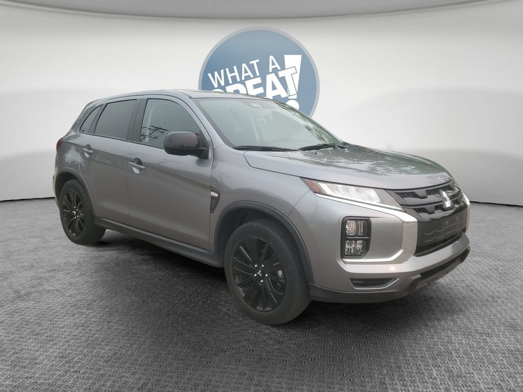 Used 2025 Mitsubishi Outlander Sport LE AWD/4WD image 1