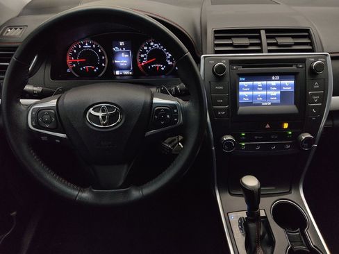Used 2017 Toyota Camry SE FWD image 22