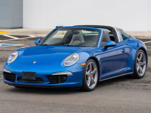 Used 2015 Porsche 911 Targa 4S image 23