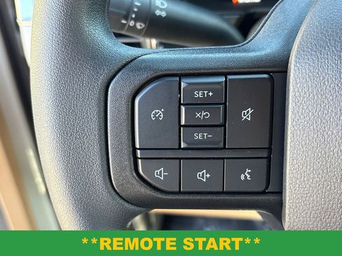 New 2026 Ford F250 XLT w/ XLT Premium Package AWD/4WD image 17