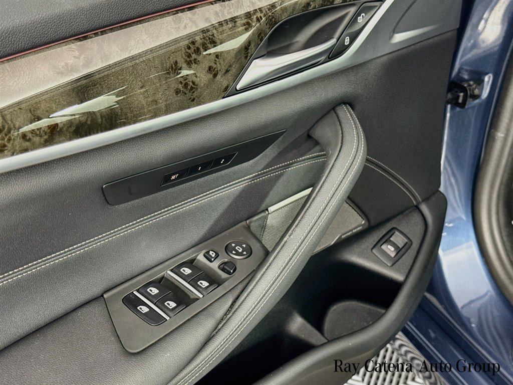 Used 2023 BMW 530i xDrive w/ Premium Package AWD/4WD image 18