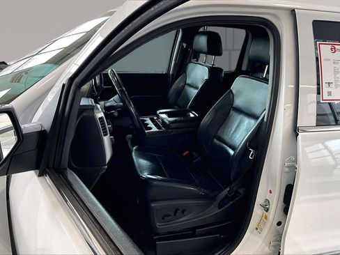 Used 2017 Chevrolet Silverado 1500 LTZ Z71 image 27