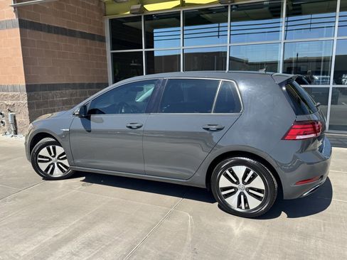 Used 2019 Volkswagen e-Golf SEL Premium image 5