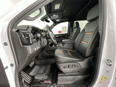 Used 2025 GMC Sierra 1500 AT4 w/ AT4 Premium Package image 20