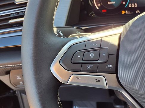 New 2026 Volkswagen Atlas Cross Sport SE image 19