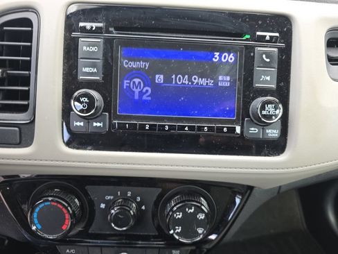 Certified 2022 Honda HR-V LX image 15