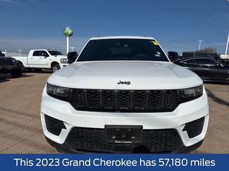 Used 2023 Jeep Grand Cherokee Altitude video 2