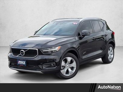 Used 2021 Volvo XC40 T5 Momentum