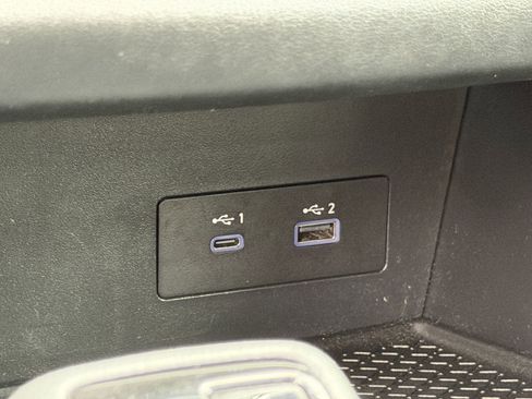Used 2023 Nissan Pathfinder SV AWD/4WD image 19
