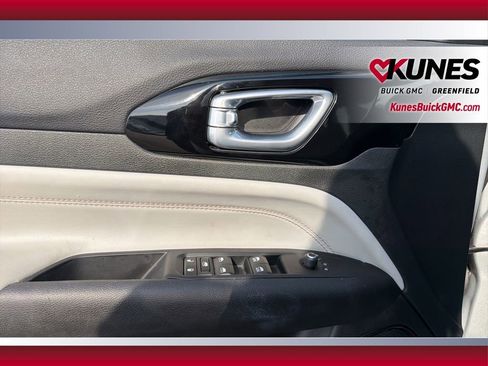 Used 2025 Jeep Compass Limited image 19