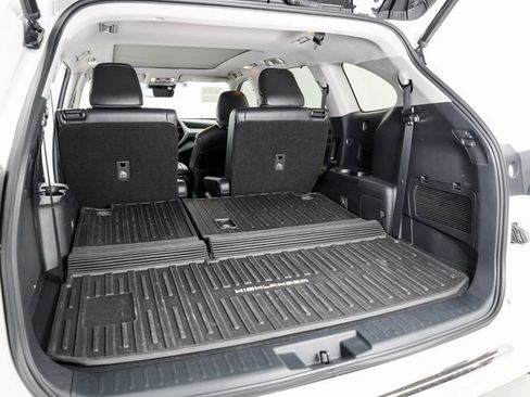 Used 2022 Toyota Highlander Platinum image 27