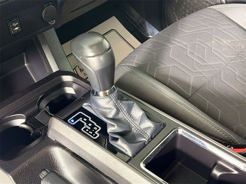 Used 2016 Toyota Tacoma SR5 image 16