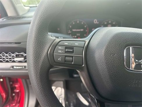 New 2025 Honda Accord SE image 30