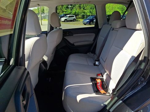 Used 2018 Subaru Forester 2.5i Premium AWD/4WD image 10