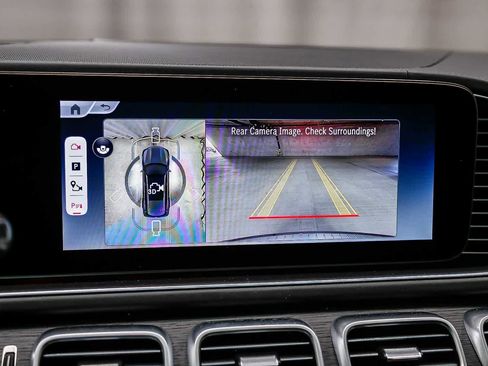 New 2026 Mercedes-Benz Maybach GLS 600 4MATIC image 23