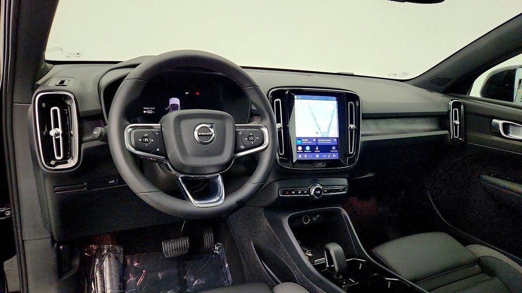 Used 2023 Volvo C40 P8 Recharge Plus w/ Climate Package AWD/4WD image 14