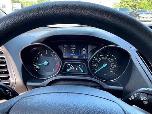 Used 2018 Ford Escape SE w/ Ford Safe & Smart Package AWD/4WD image 12