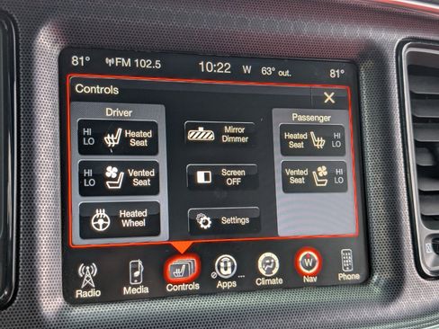 Used 2015 Dodge Challenger R/T Plus image 26