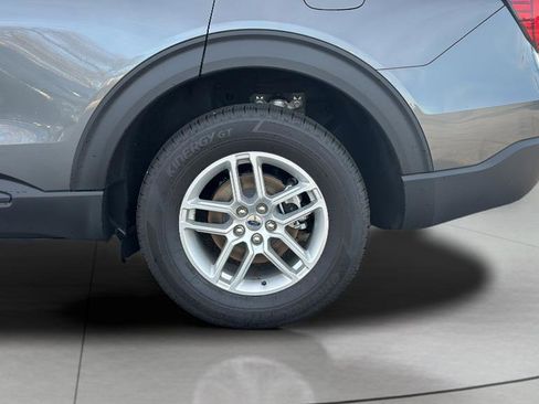 New 2026 Ford Explorer Active image 12