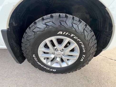 Used 2017 Nissan Frontier SV AWD/4WD image 8