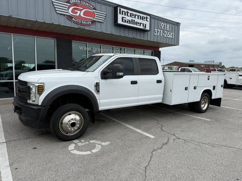 Used 2019 Ford F550 4x4 Crew Cab Super Duty image 1