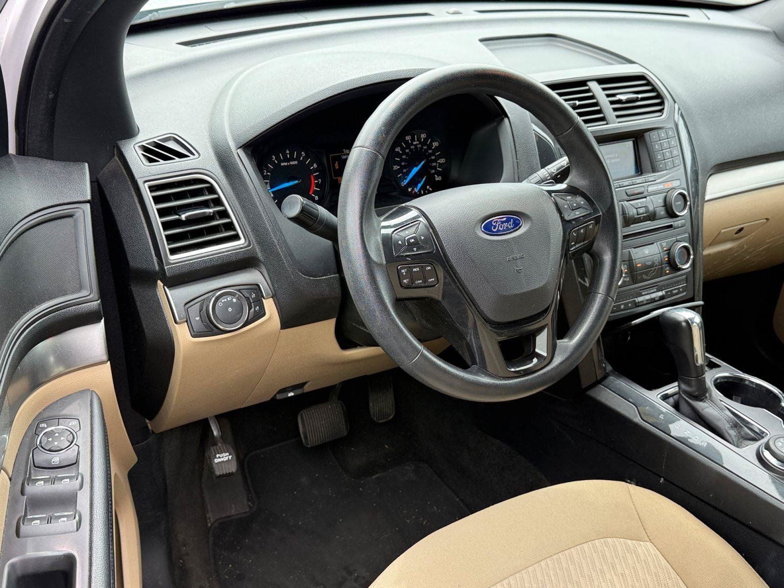 Used 2017 Ford Explorer 4WD image 16