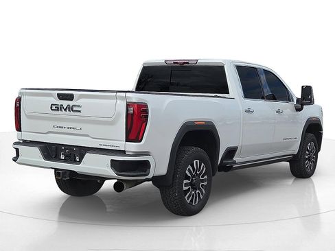 Used 2024 GMC Sierra 2500 Denali Ultimate image 5