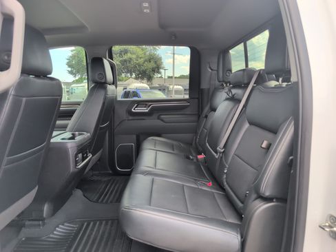 Used 2025 Chevrolet Silverado 2500 LT w/ Trail Boss Package AWD/4WD image 31