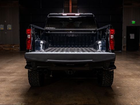 Used 2022 Chevrolet Silverado 1500 Custom Trail Boss image 9