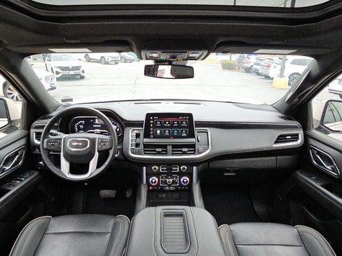 Used 2023 GMC Yukon SLT image 8