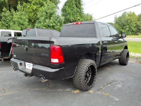 Used 2016 RAM 1500 Express w/ Black Ram 1500 Express Group AWD/4WD image 5