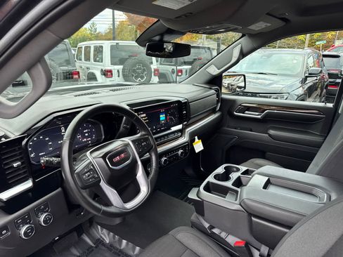 Used 2024 GMC Sierra 1500 Elevation w/ X31 Off-Road Package image 12