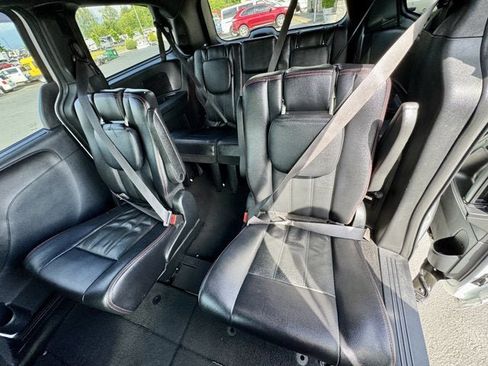 Used 2019 Dodge Grand Caravan GT image 13