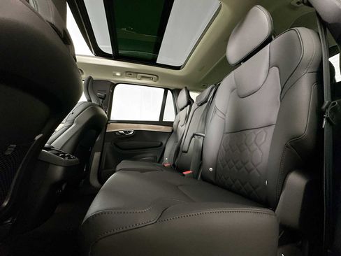 New 2025 Volvo XC90 B6 Plus w/ Protection Package Premier image 23