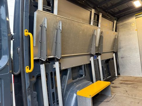 Used 2019 Mercedes-Benz Sprinter 144 image 25