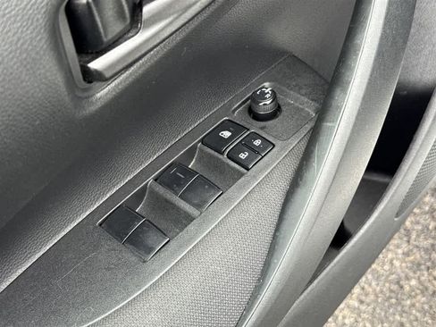 Used 2023 Toyota Corolla LE FWD image 19