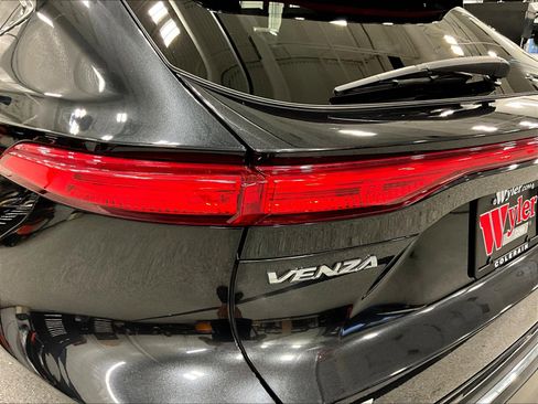 Used 2021 Toyota Venza XLE w/ Softex Package AWD/4WD image 23