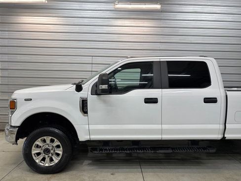 Used 2022 Ford F250 XL w/ STX Appearance Package AWD/4WD image 3