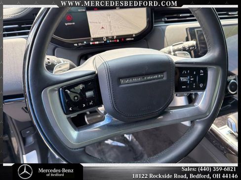 Used 2023 Land Rover Range Rover SE AWD/4WD image 9