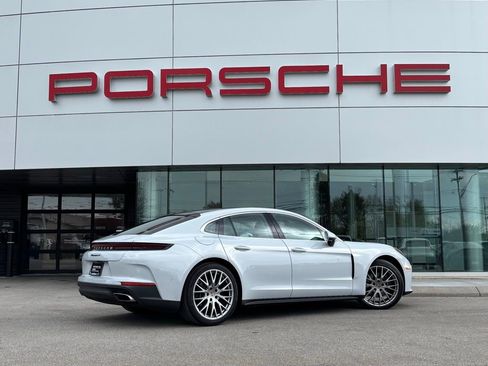 Certified 2025 Porsche Panamera 4 AWD/4WD image 16