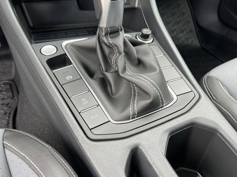 New 2025 Volkswagen Jetta SE image 26