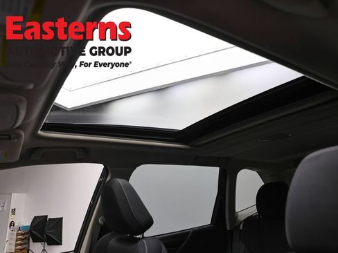 Used 2022 Subaru Forester Premium AWD/4WD image 35