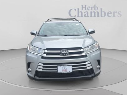 Used 2019 Toyota Highlander XLE