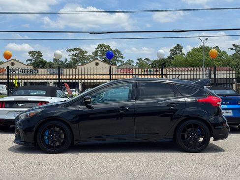Used 2017 Ford Focus RS AWD/4WD image 10