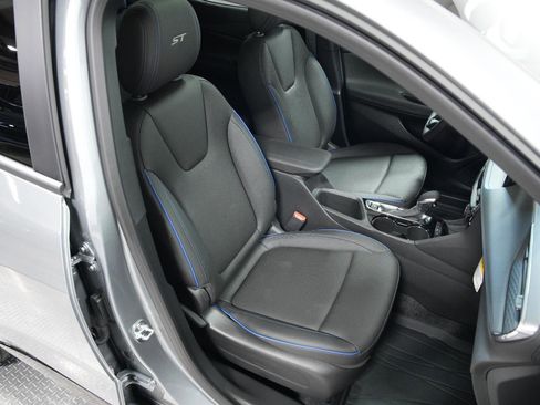 New 2026 Buick Encore GX Sport Touring w/ Comfort Package image 18