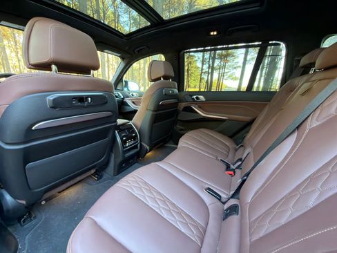 Certified 2024 BMW X7 M60i w/ Executive Package image 15