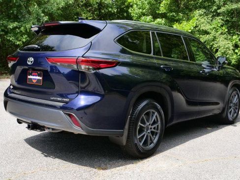 Used 2021 Toyota Highlander Limited AWD/4WD image 25