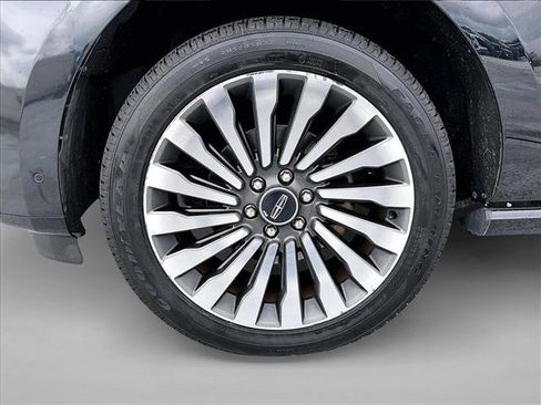 Used 2019 Lincoln Navigator L Reserve w/ Cargo Package image 10